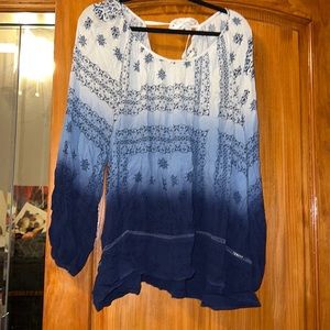 🌀Mystree size L, bohemian,  flowy top with ombrè blue and white